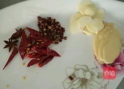 红烧鲤鱼的做法图解1