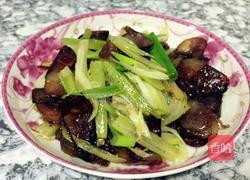 清炒芹菜香肠的做法图解10