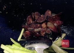 清炒芹菜香肠的做法图解8