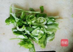 青椒芹菜鱿鱼的做法图解2