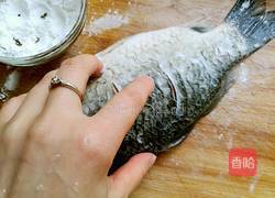 葱烧鲫鱼的做法图解5