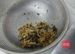 梅干菜煮小黄鱼的做法图解1