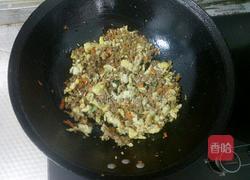 什锦炒饭的做法图解4