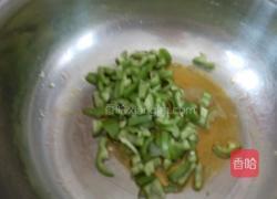 老黄瓜炒辣椒的做法图解4