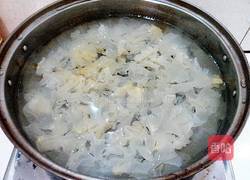 红枣核桃银耳汤的做法图解4