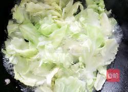 手撕包菜拌粉条的做法图解3