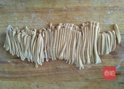 手擀豆面条的做法图解9
