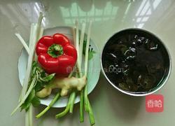 甜椒木耳炒肉片的做法图解2