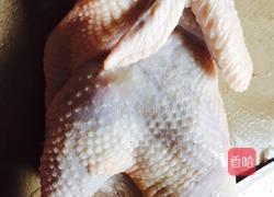 油栗清炖鸡的做法图解1