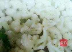 家常肉烧花菜的做法图解2