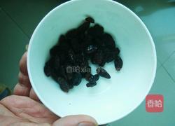 红提蛋糕卷的做法图解1
