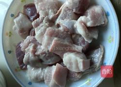 五花肉焖苦瓜的做法图解3