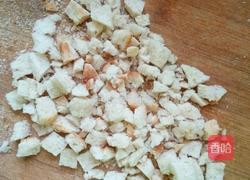 自制面包糠的做法图解2