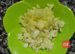 腊肉炒油豆腐的做法图解3