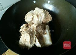 酸菜扣肉的做法图解6