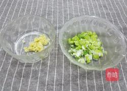 胡萝卜土豆大米粥的做法图解3