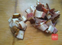腊肉炒包菜的做法图解2