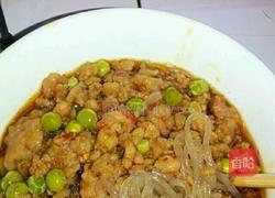 豌豆酱肉丁米粉的做法图解3