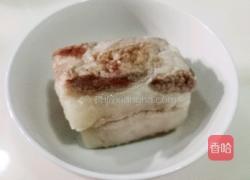 回锅肉炒花菜的做法图解2
