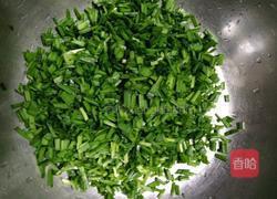 韭菜线椒炒鸡蛋的做法图解2