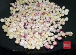 咸蛋黄炒玉米的做法图解5