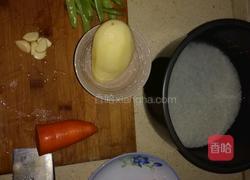 电饭锅肉米饭的做法图解1