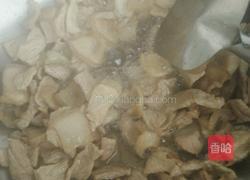 辣椒炒肉的做法图解7