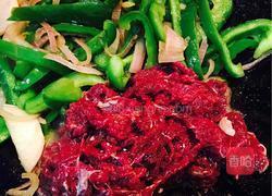圆椒炒牛肉的做法图解9