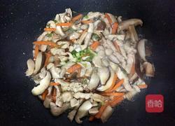 鸡肉炒香菇的做法图解7