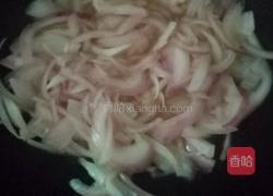 洋葱炒鸡蛋的做法图解1