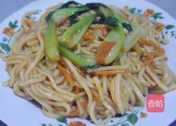蔬菜炒面的做法图解7