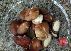 猪肉炒香菇的做法图解3