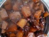红烧肉顿土豆块