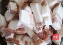 红烧肉顿土豆块的做法图解1