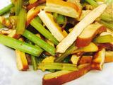 芹菜香干炒肉丝
