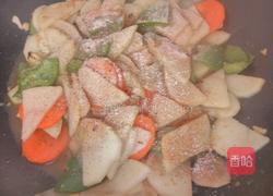 青椒胡萝卜土豆片的做法图解9
