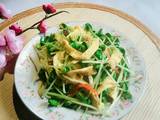 豆苗炒鸡蛋丝