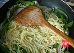 意大里面炒鸡蛋的做法图解2