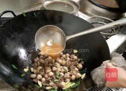 鲜菇炒肾球的做法图解3