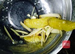小米辣炒鸭杂的做法图解4