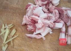 蒜台炒肉的做法图解1