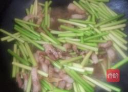 蒜台炒肉的做法图解4