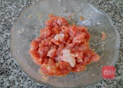 肉末玉米粒的做法图解2