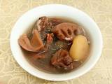 莲藕马蹄排骨汤