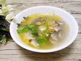 鲫鱼炖茶油