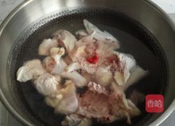 小鸡炖蘑菇的做法图解1