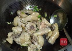 小鸡炖蘑菇的做法图解6