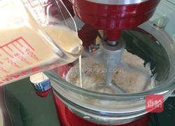 豆乳豆沙面包的做法图解2