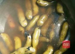 泡椒炒猫豆的做法图解1