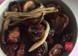 小鸡炖蘑菇的做法图解3